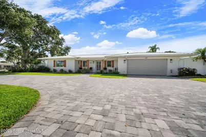 427 Brightwaters Drive, Cocoa Beach, FL 32931 - Photo 8
