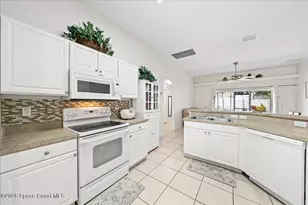 1104 Sedgewood Cir, Melbourne, FL 32904 - Photo 8