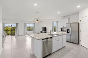 7528 Tourmaline Dr, Grant-Valkaria, FL 32949 - Photo 2