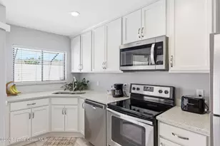 326 Pine Ridge Ln, Melbourne, FL 32940 - Photo 2