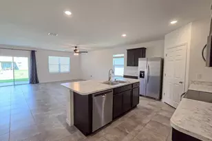 287 Guinevere Dr SW, Palm Bay, FL 32908 - Photo 4