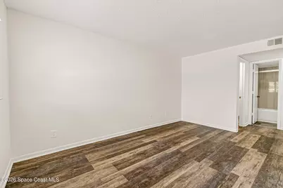 1656 Sunny Brook Lane NE #L101,103,104,201,203,204, Palm Bay, FL 32905 - Photo 18