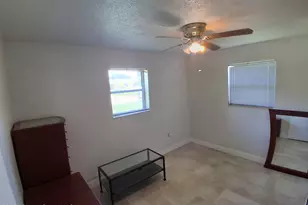 303 Princeton Ave, Melbourne, FL 32901 - Photo 24