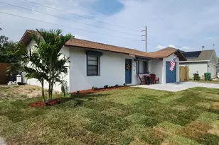 1228 Croftwood Dr, Melbourne, FL 32935 - Photo 2
