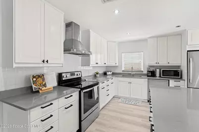 921 S Orlando Avenue, Cocoa Beach, FL 32931 - Photo 14