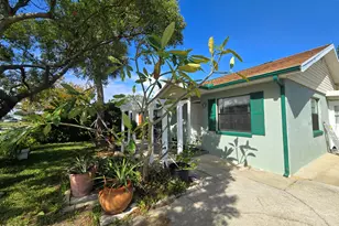 484 Poinciana Dr, Melbourne, FL 32935 - Photo 4