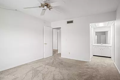 725 Port Malabar Boulevard NE #301, Palm Bay, FL 32905 - Photo 12
