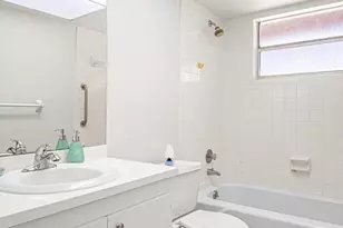 725 Port Malabar Blvd NE, Palm Bay, FL 32905 - Photo 16