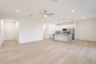 210 Sarah Rd SW, Palm Bay, FL 32908 - Photo 4
