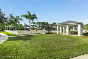 2071 12 Oaks Dr SE, Palm Bay, FL 32909 - Photo 16