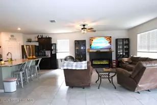 1358 Zanzibar Rd SE, Palm Bay, FL 32909 - Photo 4