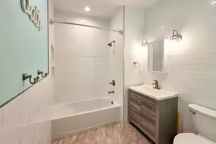 1015 Venetian Dr, Melbourne, FL 32904 - Photo 24