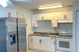 3020 Mary St, Melbourne, FL 32904 - Photo 4