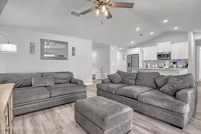 935 Hattaras Terrace SE, Palm Bay, FL 32909 - Photo 6