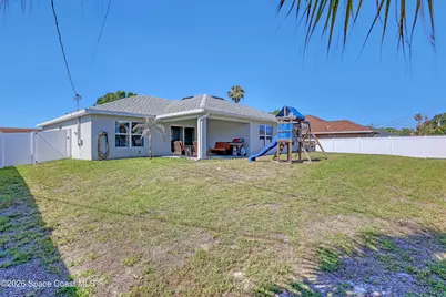 935 Hattaras Terrace SE, Palm Bay, FL 32909 - Photo 32