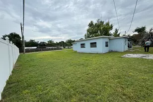 2506 Stratford Dr, Cocoa, FL 32926 - Photo 2