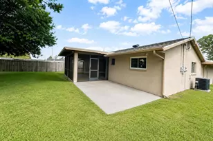 782 Americana Blvd NE, Palm Bay, FL 32907 - Photo 4