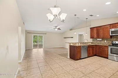 2857 Foxglove Avenue SW, Palm Bay, FL 32908 - Photo 6