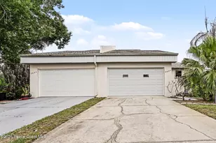 3431 Cove Ct, Melbourne, FL 32935 - Photo 2