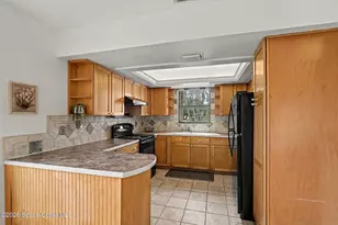 3431 Cove Ct, Melbourne, FL 32935 - Photo 6