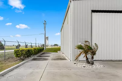 805 Tower Access Road #201, Melbourne, FL 32901 - Photo 10