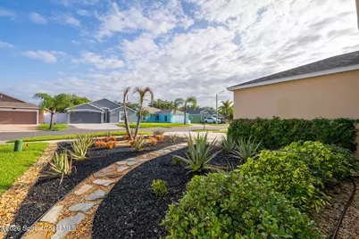 2049 Caledonia Place, Melbourne, FL 32940 - Photo 4