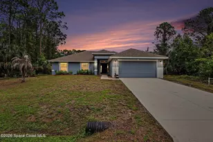 325 Kapok Ct NW, Palm Bay, FL 32907 - Photo 2