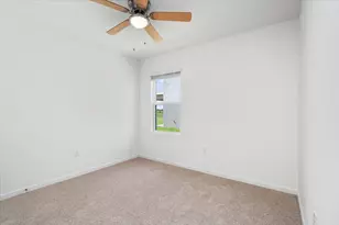 925 Dugan CIR SE, Palm Bay, FL 32909 - Photo 14