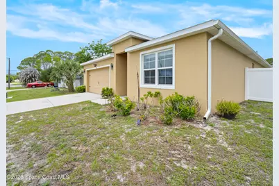 104 Carmelite Avenue NW, Palm Bay, FL 32907 - Photo 4