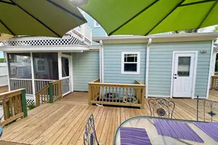 1102 Hyde Park Ln, Melbourne, FL 32935 - Photo 36