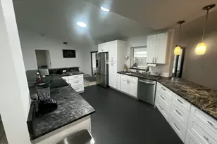 2300 Hickory Dr, Melbourne, FL 32935 - Photo 6
