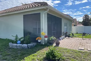 4367 Fitzroy Reef Dr, Mims, FL 32754 - Photo 4