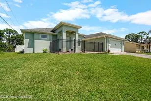 2811 Emerson Dr SE, Palm Bay, FL 32909 - Photo 2