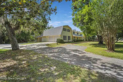 945 Bluegrass Lane, Rockledge, FL 32955 - Photo 2