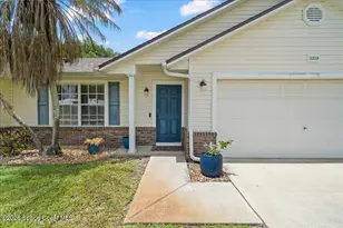 3320 Lakeview Cir, Melbourne, FL 32934 - Photo 2