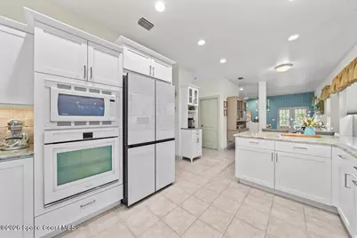 800 Atlantic Street, Melbourne Beach, FL 32951 - Photo 10