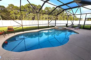 996 Corbin Cir SW, Palm Bay, FL 32908 - Photo 2