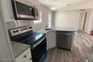 525 Nicklaus Cir, Cocoa, FL 32927 - Photo 2