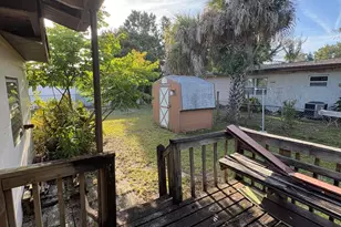 305 Live Oak Ln, Melbourne, FL 32935 - Photo 18