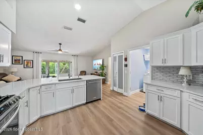 2695 Forest Run Drive, Melbourne, FL 32935 - Photo 8