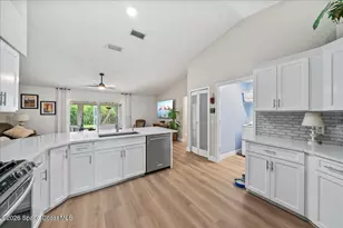 2695 Forest Run Dr, Melbourne, FL 32935 - Photo 8