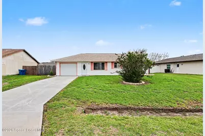 571 Firestone Street NE, Palm Bay, FL 32907 - Photo 2