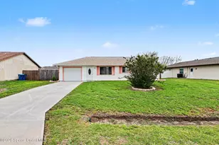 571 Firestone St NE, Palm Bay, FL 32907 - Photo 2