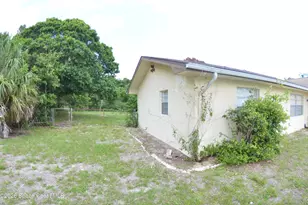 300 Darrow Ave, Melbourne, FL 32901 - Photo 6