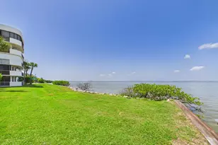 300 Columbia Dr, Cape Canaveral, FL 32920 - Photo 30