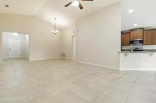 577 Trymore Dr SE, Palm Bay, FL 32909 - Photo 10