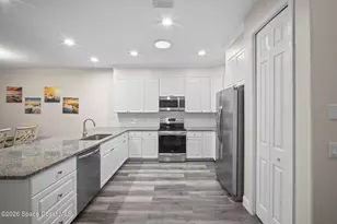 406 Pineapple Square SW, Vero Beach, FL 32962 - Photo 10