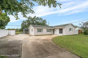 586 Louvre Dr, Melbourne, FL 32935 - Photo 4
