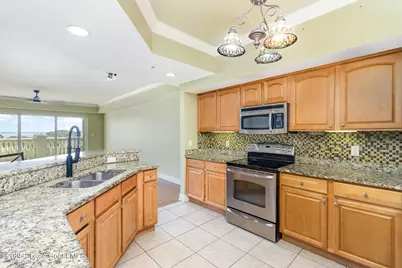 1211 E New Haven Avenue #402, Melbourne, FL 32901 - Photo 12