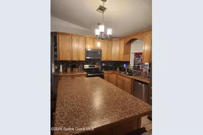 913 Commerce Road SE, Palm Bay, FL 32909 - Photo 4